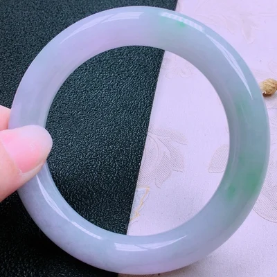 

Изысканный браслет из натурального бирманского нефрита 54 мм-62 мм