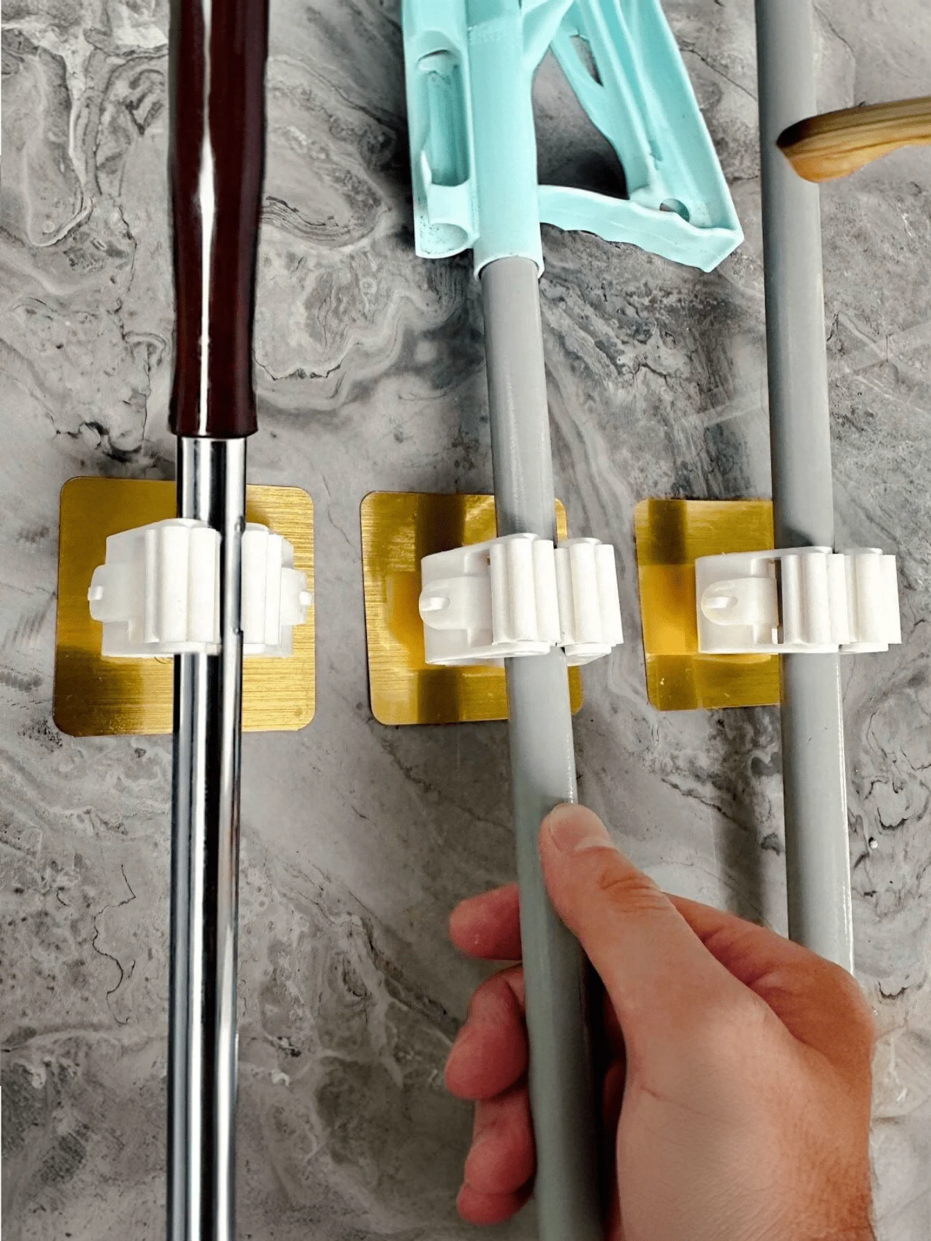 2pcs Powerful Mop Hanger With Adhesive Pads, Broom And Mop Holder, Multi-Functional Tool Storage Hook, Suitable For Bathroom