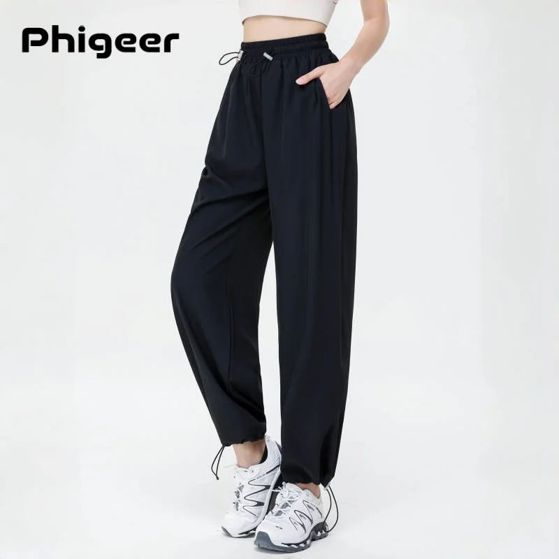 PHIGEER Breathable Elastic Waist Running Pants Lightweight Athletic Joggers Women Workout Sweatpants Lounge Trousers With Pokets