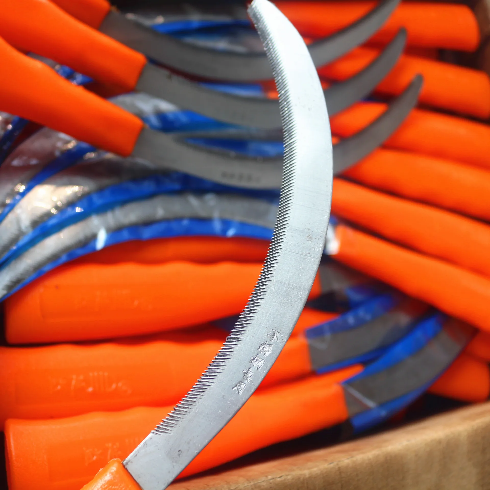 Stainless Steel Sickle Scythe Farming Tool With Teeth For Weed Removal And Harvesting Small Grain Cutter Household Weed Killer