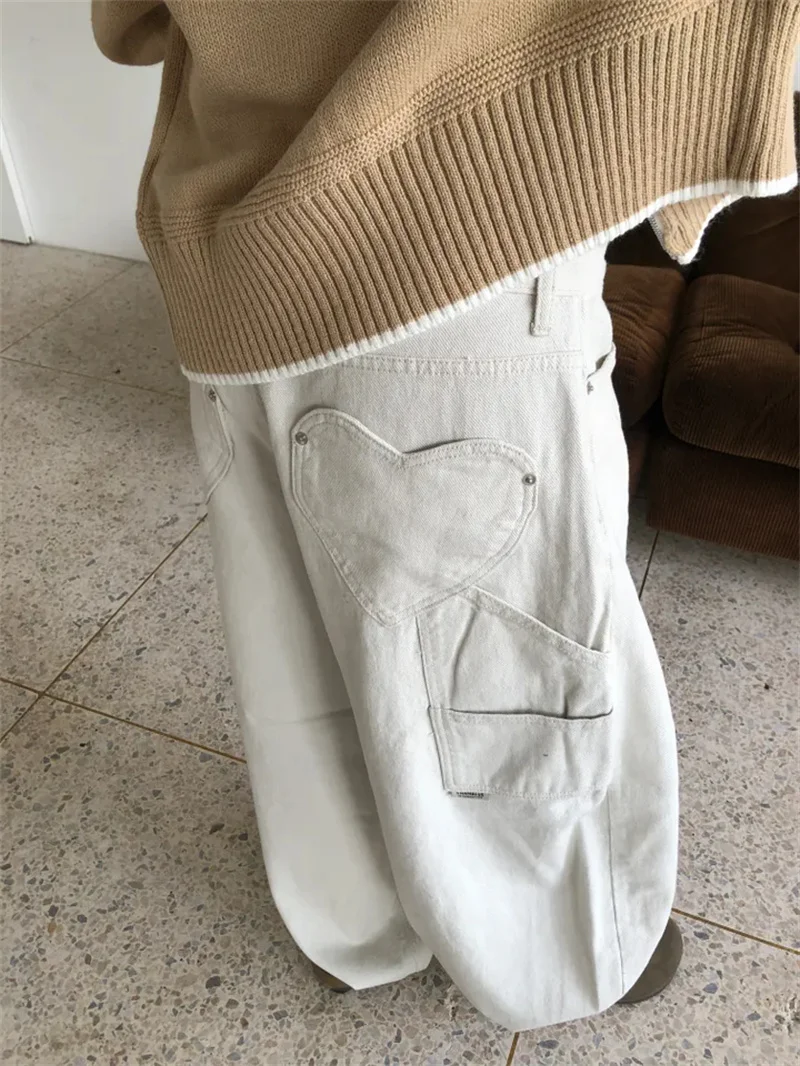 بنطلون جينز نسائي بتصميم حصري للعمل بخصر عالٍ وساق واسعة مع جيب على شكل قلب وقصة فضفاضة للخريف 2025 #2