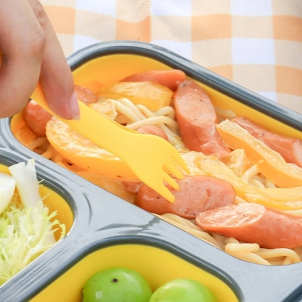 

1350ml Microwaveable Silicone Lunch Box Rectangular Large Capacity Foldable Lunch Box with Spork Airtight with Lid