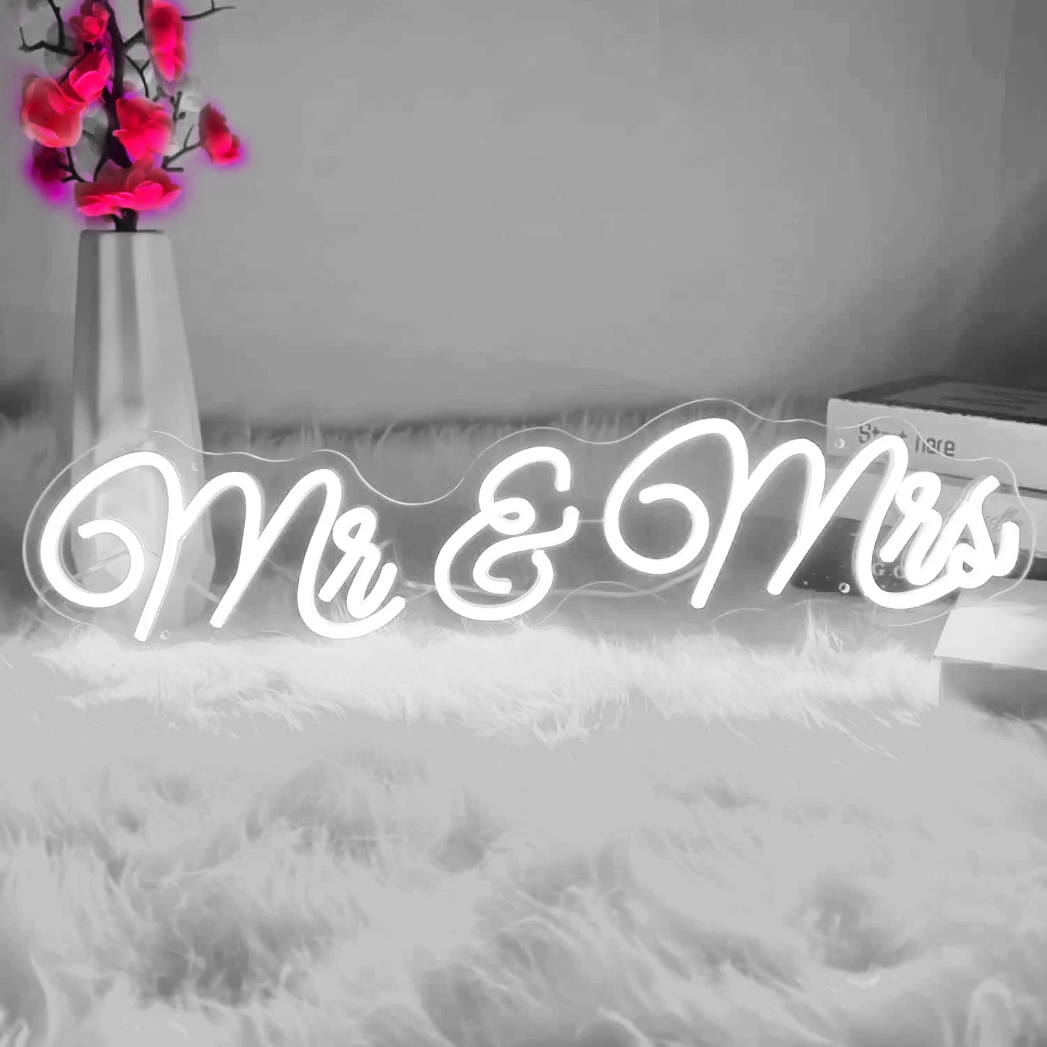 Mr and Mrs Neon Sign for Wedding LED Backdrop Wall Decor USB Reception Decoration Gifts for Anniversary Engagement Banquet