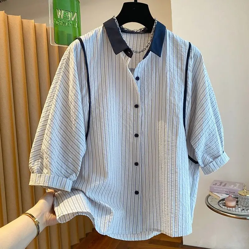 

Корейская женская летняя рубашка с контрастными полосками, новая свободная модель с пышными рукавами, омолаживающий шикарный топ