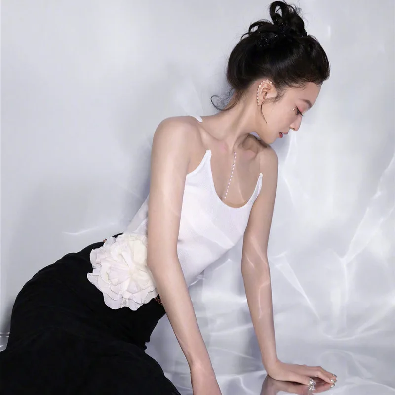 

7142 Summer New Sexy Invisible Strap Cat Ear Concealing Side Breast Slimming Square Neck Vest Short Knitted Camisole