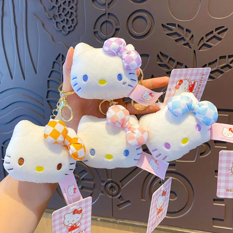 

Милый плюшевый брелок Hello Kitty в стиле музыкального фестиваля, очаровательное украшение для рюкзака, сладкий маленький подарок для лучших друзей