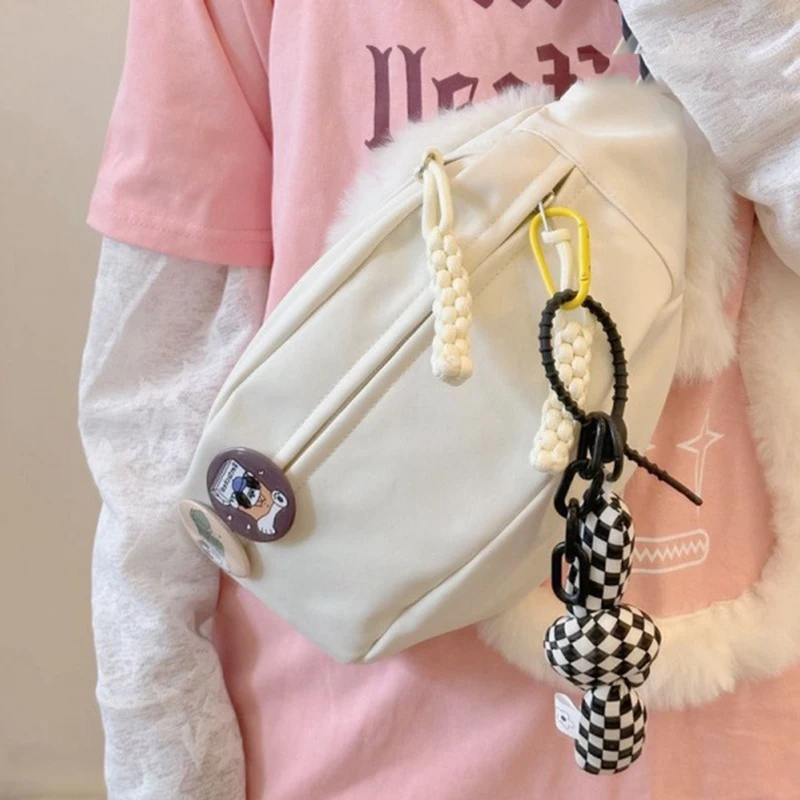 Borsa casual in tela da donna 2025 nuova borsa a tracolla alla moda borsa sportiva estiva borsa da petto versatile di nicchia