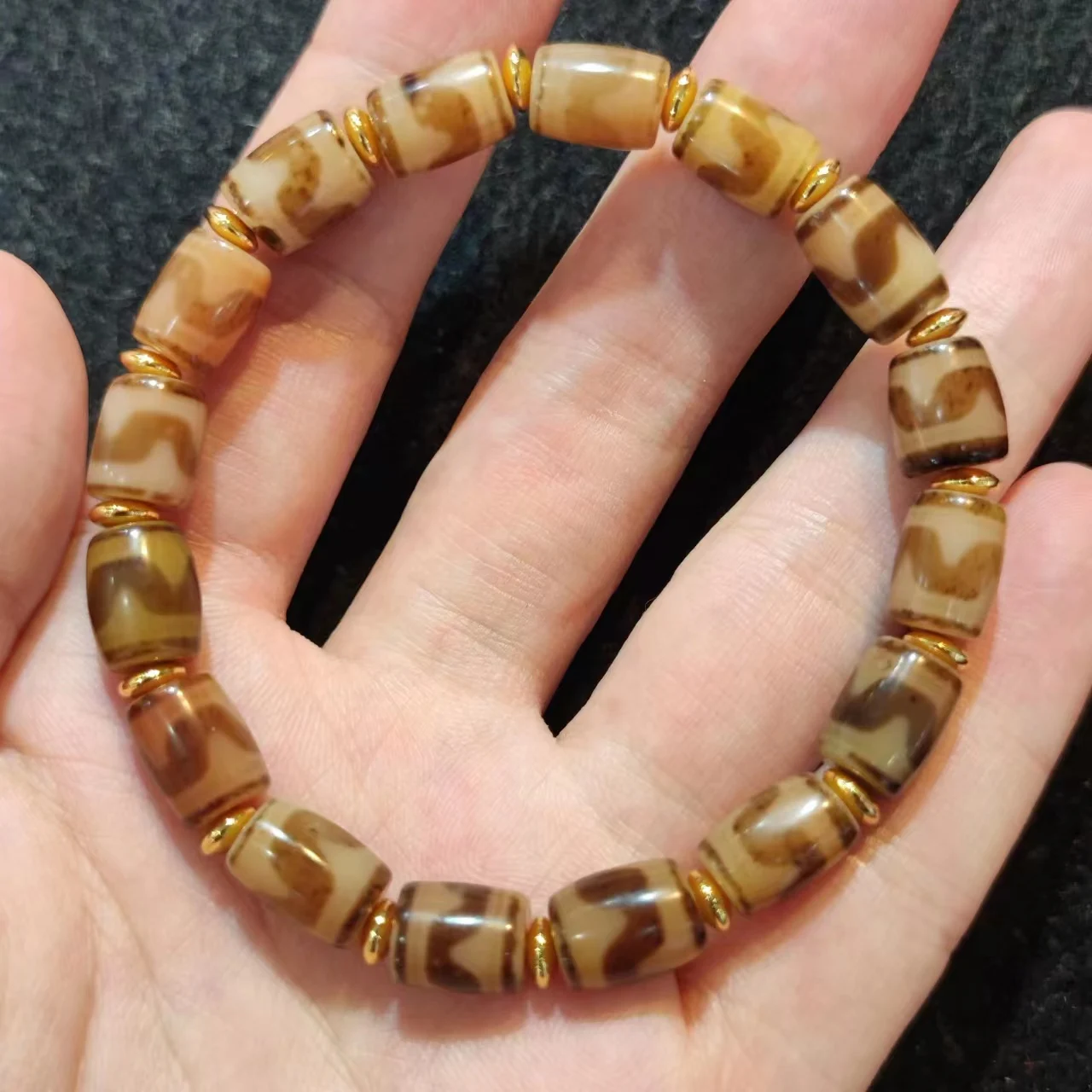 1pcs/lot natural multi-pattern old agate dzi bracelet Yellow teeth Old material Weathering lines Ethnography Men's women's model