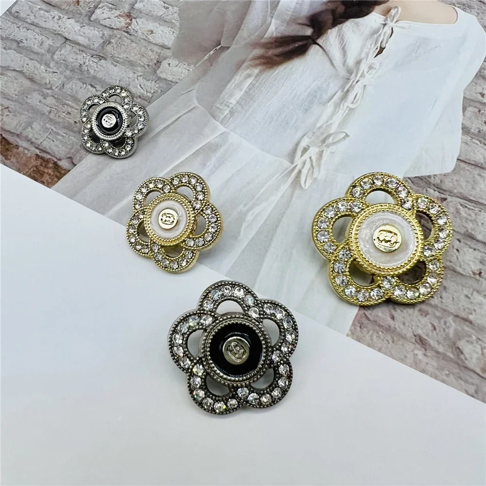 10pcs Fashion Exquisite Flower Metal Buttons Female Coat Suit Jacket Jumper Skirt Decorative Hollow Inlaid Diamond Buttons