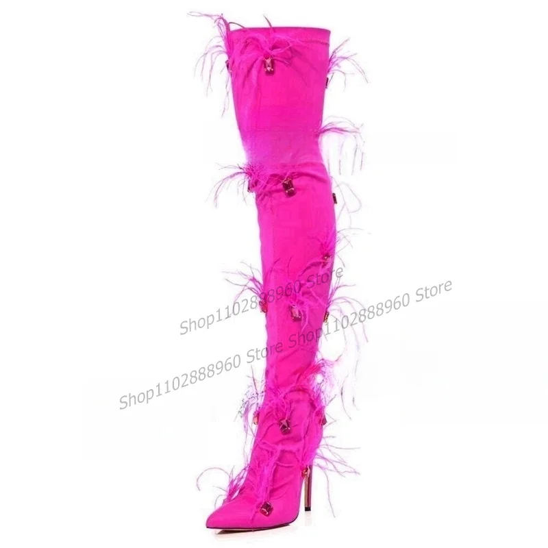 Botas femininas de penas de cristal alto de coxa vermelha rosa para mulheres, sapatos finos de salto alto, zíper lateral, dedo apontado, sexy, 2023