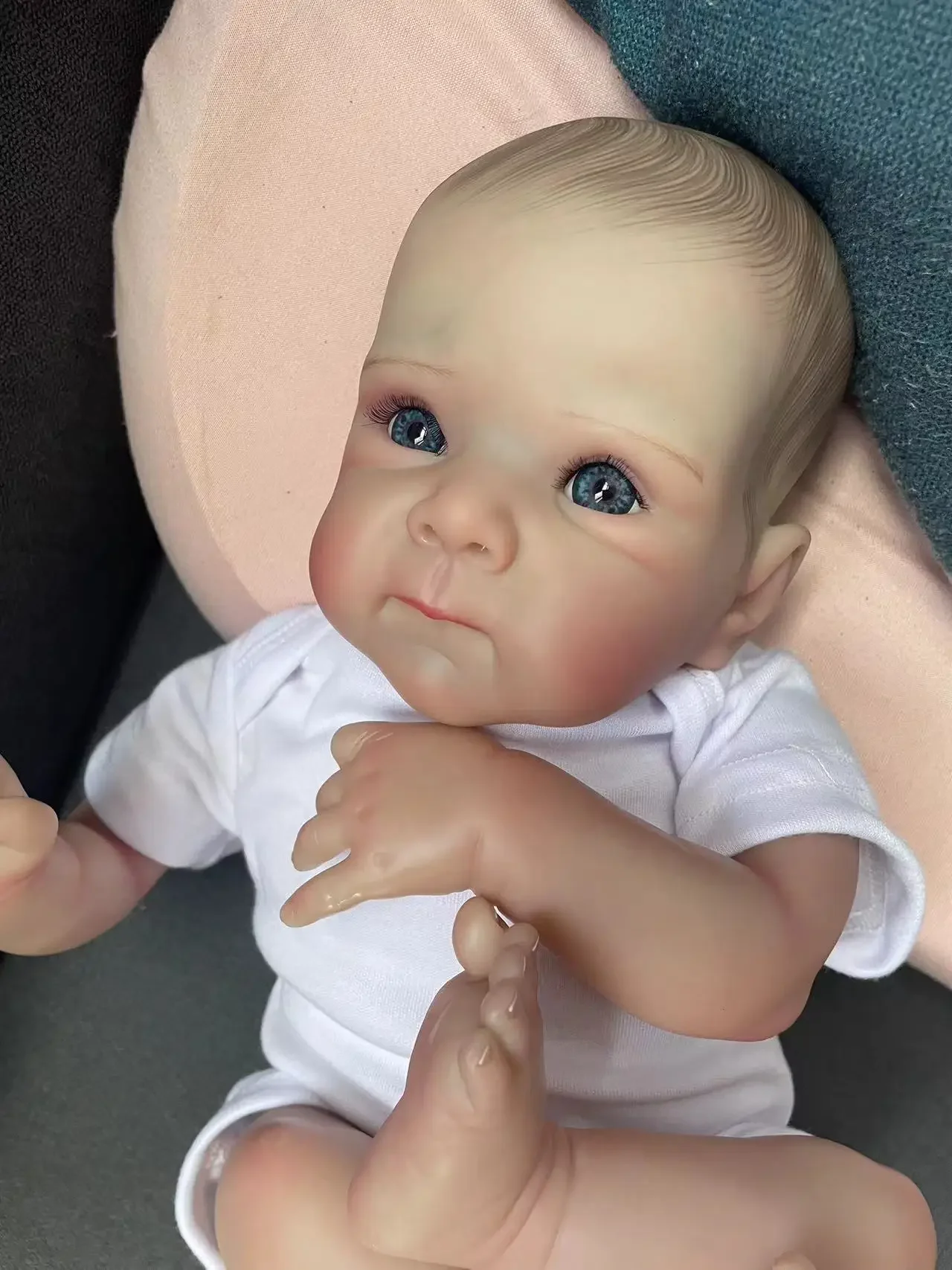 

18-дюймовая кукла Bettie для новорожденных Reborn, реалистичная, мягкая на ощупь, приятная на ощупь, многослойная живопись, 3D-кожа с видимыми венами