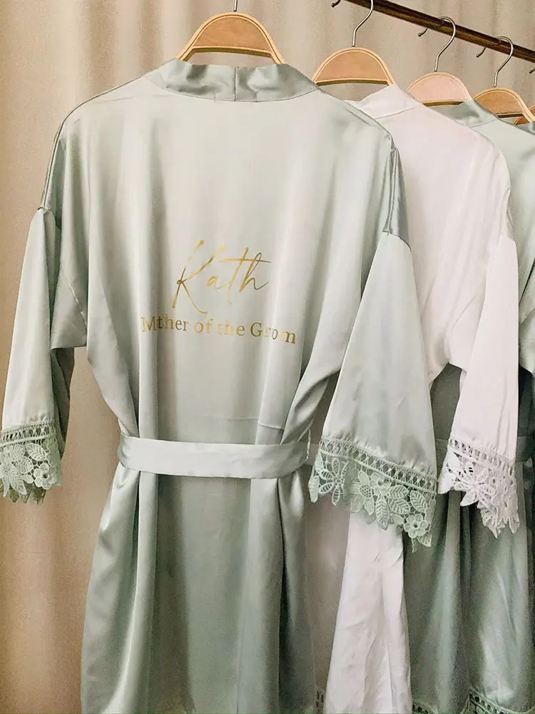 Bata de novia verde personalizada, Kimono de dama de honor de boda, albornoces verdes salvia, sedosos y detalles de encaje, vestido de fiesta nupcial