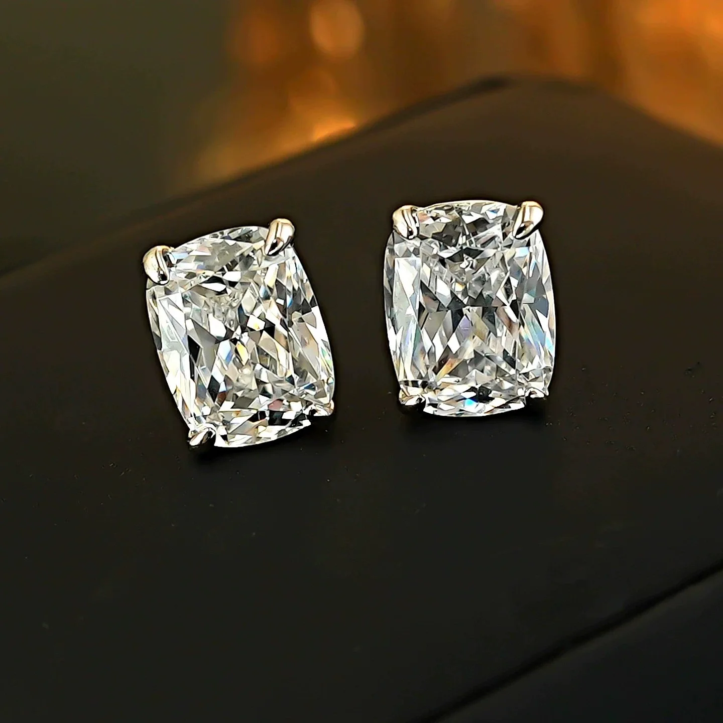2026 Neue Produkteinführung - Meistverkaufte Diamant-Paribadeni-Eis-Schnitt Lange Kissenförmige Weiße Zirkonium-Ohrringe aus Reinem Silber, Einfach – Detail 4