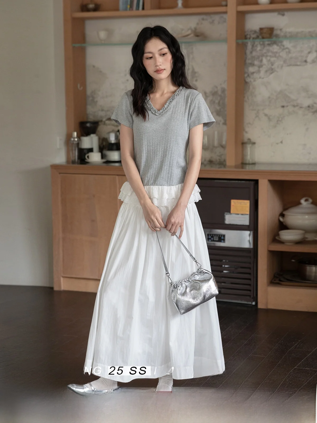 

Женская белая юбка миди с высокой талией, летняя коллекция 2025, модная юбка А-силуэта для повседневных случаев