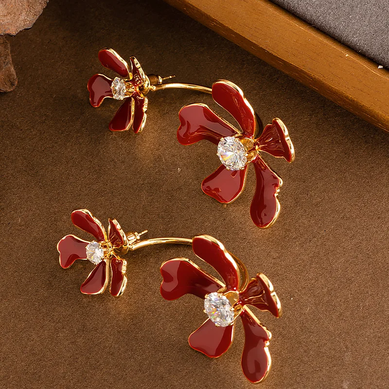 

Stylish exaggerated diamond-studded oil drop flower earrings for women, simple, high-end, fashionable commuting earrings