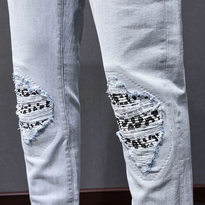 

Y2KHigh Street Designer Fashionable New Light Blue Jeans, Washed Nostalgic Stretch Slim Fit Cashew Flower Patch Jeans, Hip H