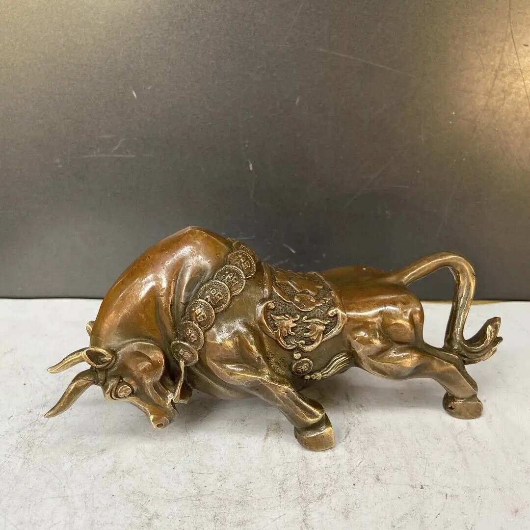 

Chinese Folk Fengshui copper Carve Lucky Wealth Zodiac Year Bull Oxen cow Statue