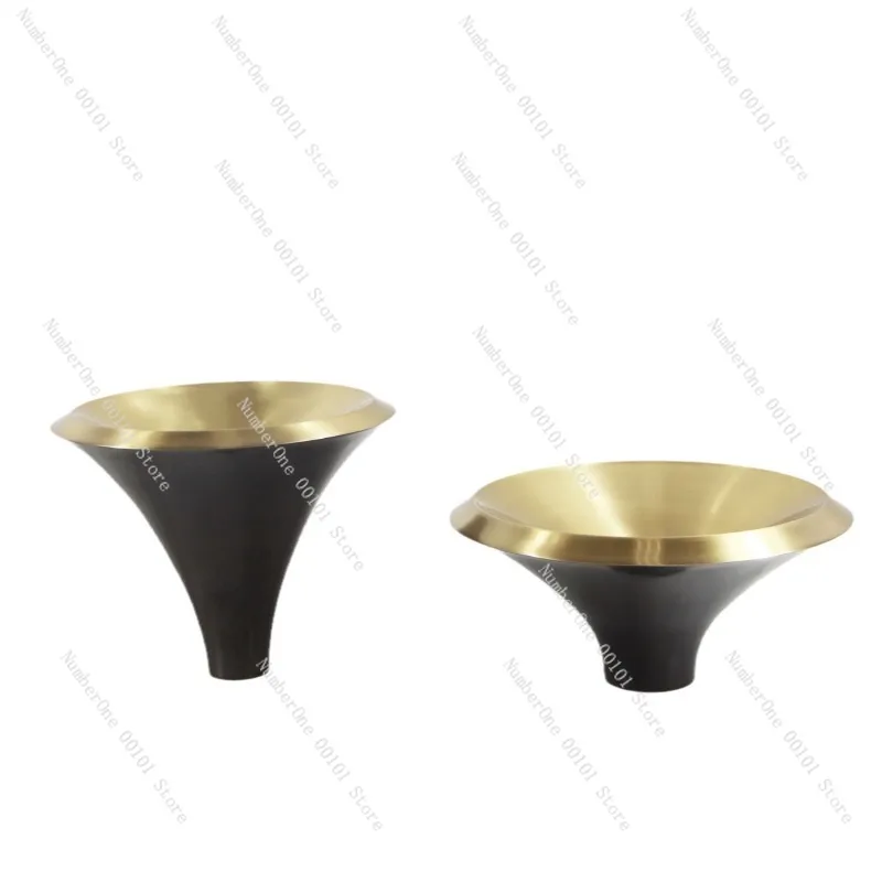 Elegant Black Gold Color Block Metal Fruit Bowl Japanese Style High Foot Dessert Tray Luxury Tabletop Coffee Table Snack Plate