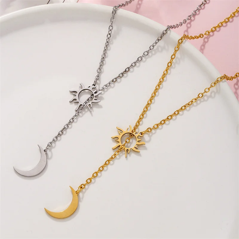 2024 New Stainless Steel Sun Totem And Moon Necklace For Women Fashionable Exquisite Summer Must-Have Party For Friend Jewelry