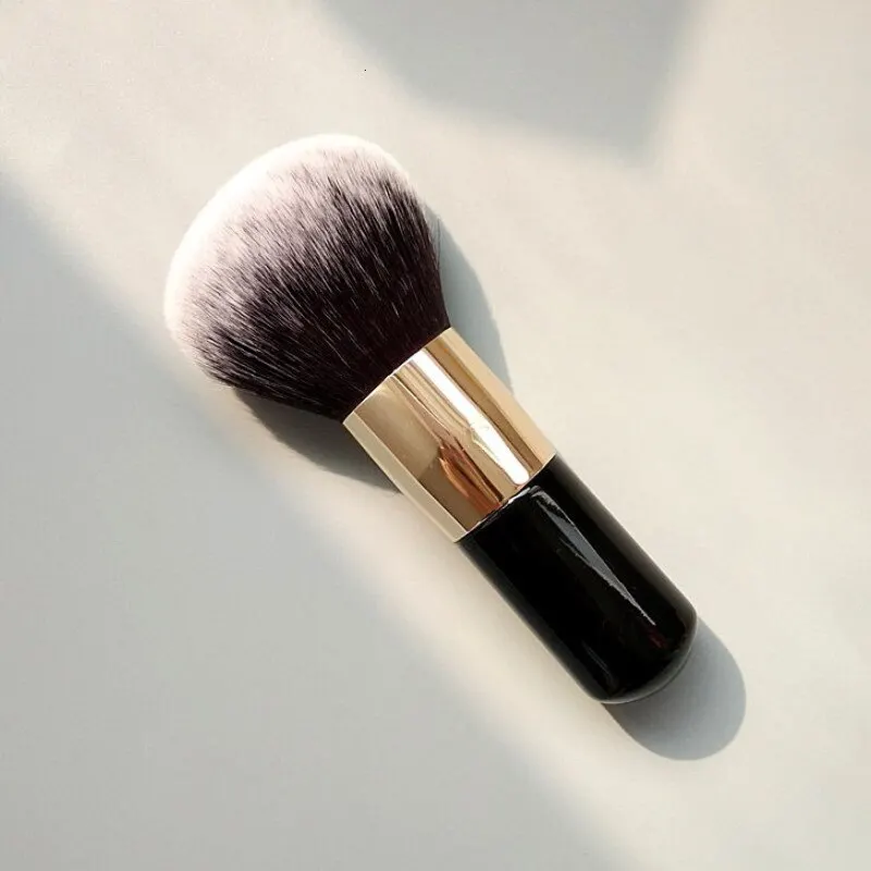 Big Size Loose Powder Brush Face Foundation Highlighter Cheek Makeup Brush Professional Large Soft Hair Cosmetics Make Up Tools