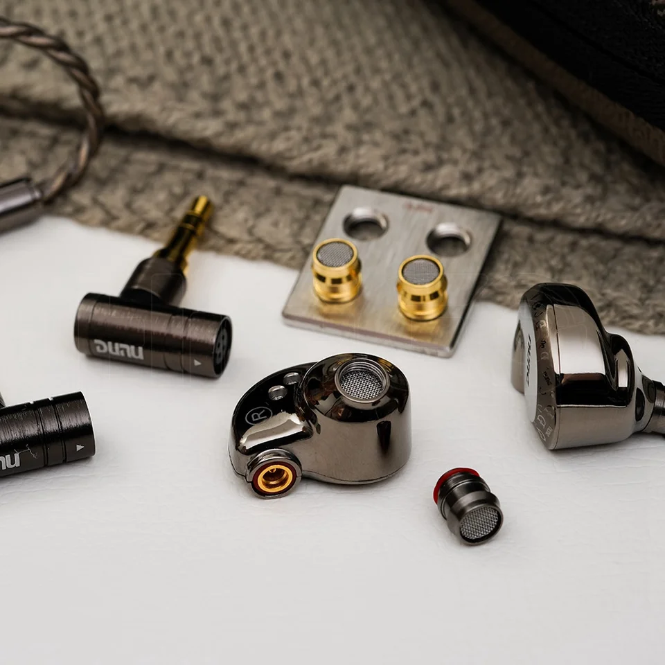 Dunu Falcon Ultra Titanium Grey IEMs 2024 Loong Edition