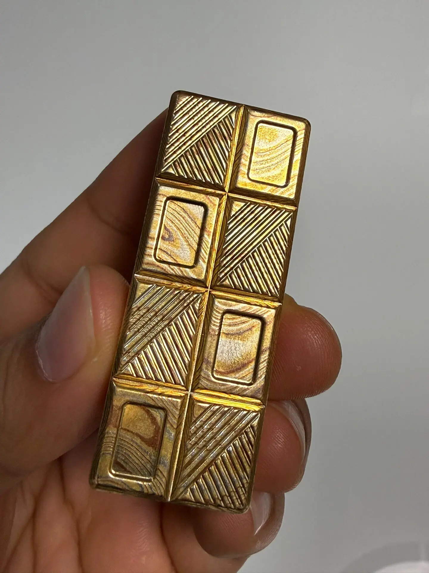 Used EDC 01edc wafer push brand 2.0 chocolate copper horse material