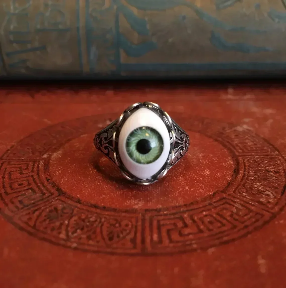 Fashion New Creative Cat's Eye Alloy Casting Rings for Men Tiktok Europe and America Gothic Rock All-around Eyeball Simple Ring