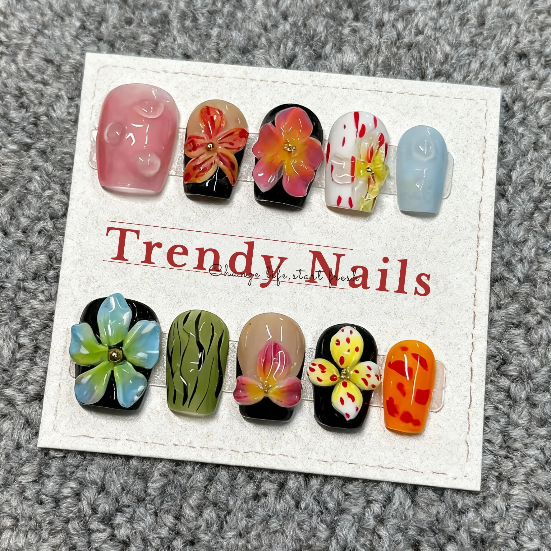 

3D цветы Пресс на ногти Короткие квадратные французские накладные ногти 10 шт. Накладные ногти ручной работы Модный художественный дизайн Акриловые накладные ногти