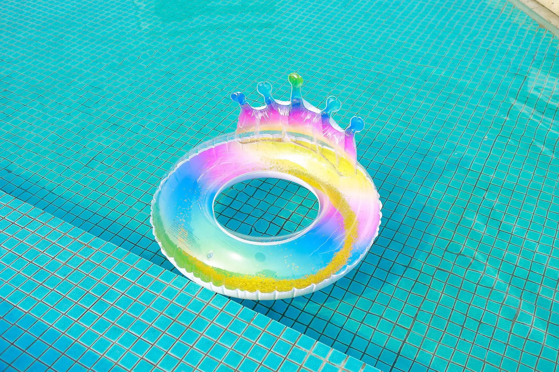 Regenbogen aufblasbarer Pool schwimmt Krone Schwimm ring Glitzer gefüllt haltbaren Schwimm ring für Erwachsene Sommer Strand Pool Rohr 33,5