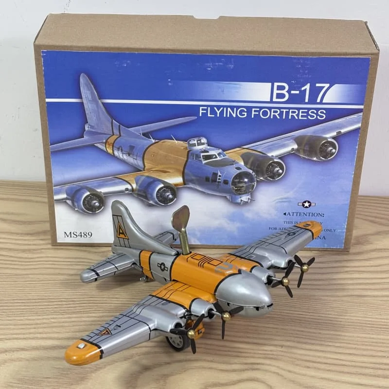 [Funny] Adult Collection Retro Wind up toy Metal Tin flying fortress bomber Propeller plane Clockwork toy model vintage toy gift