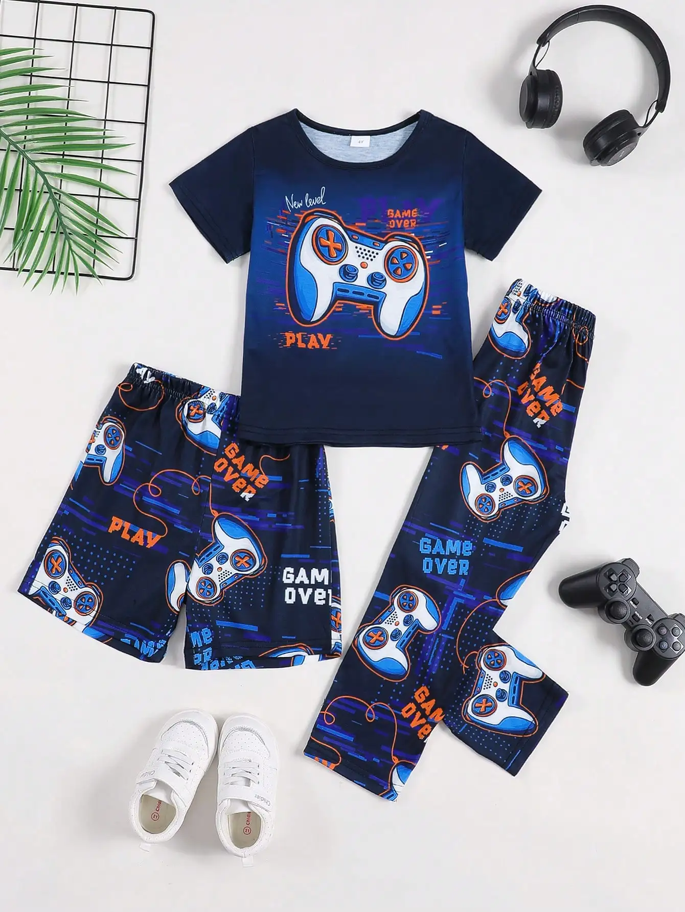 3-piece set, casual game controller-themed printed short-sleeve top + long pants + shorts set, boys' casual clothing set