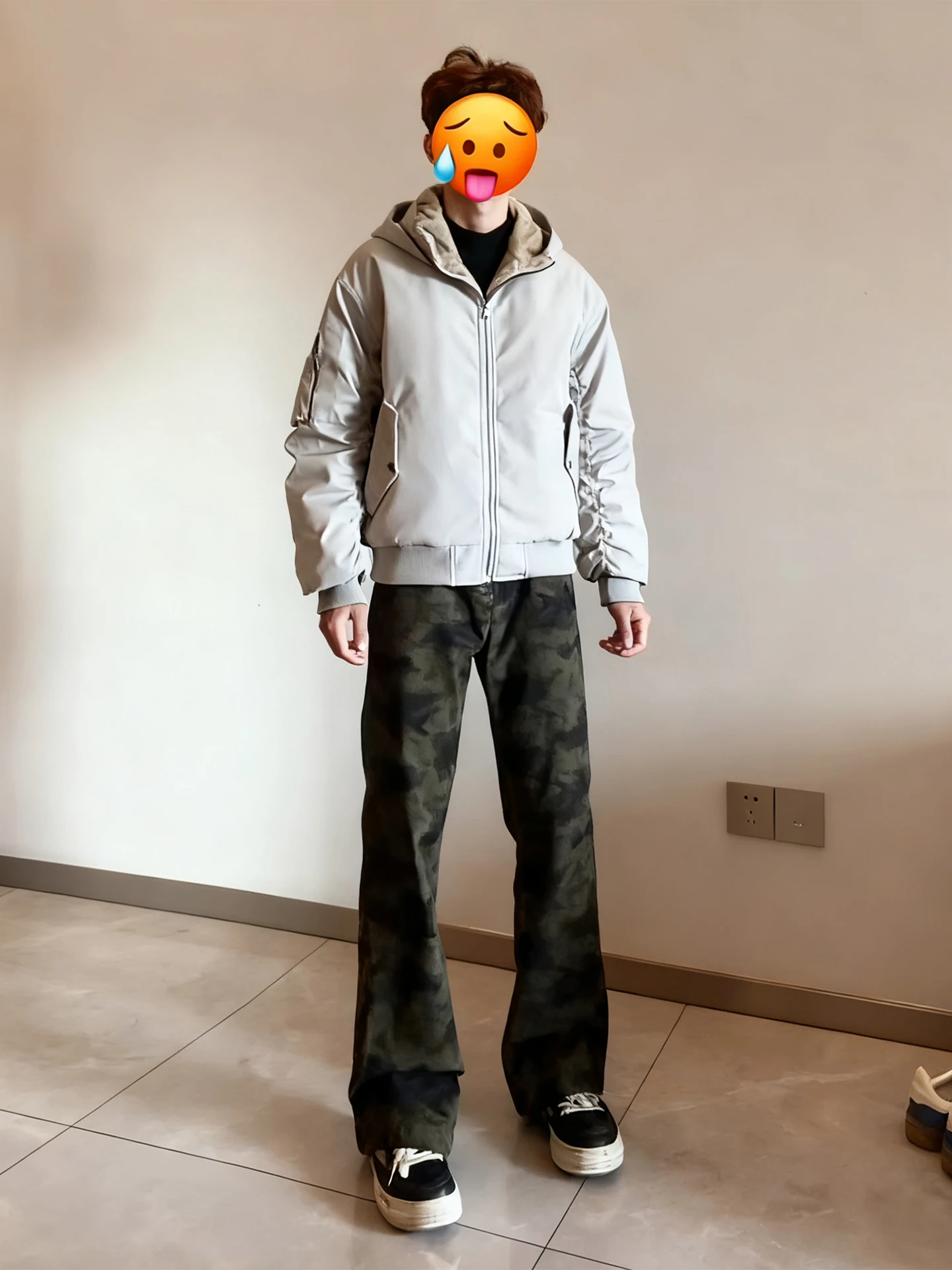 

Мужские джинсы в американском стиле с камуфляжным принтом и флисовой подкладкой, осенне-зимние, длинные, расклешенные, рабочие брюки с низкой талией и застежкой-молнией