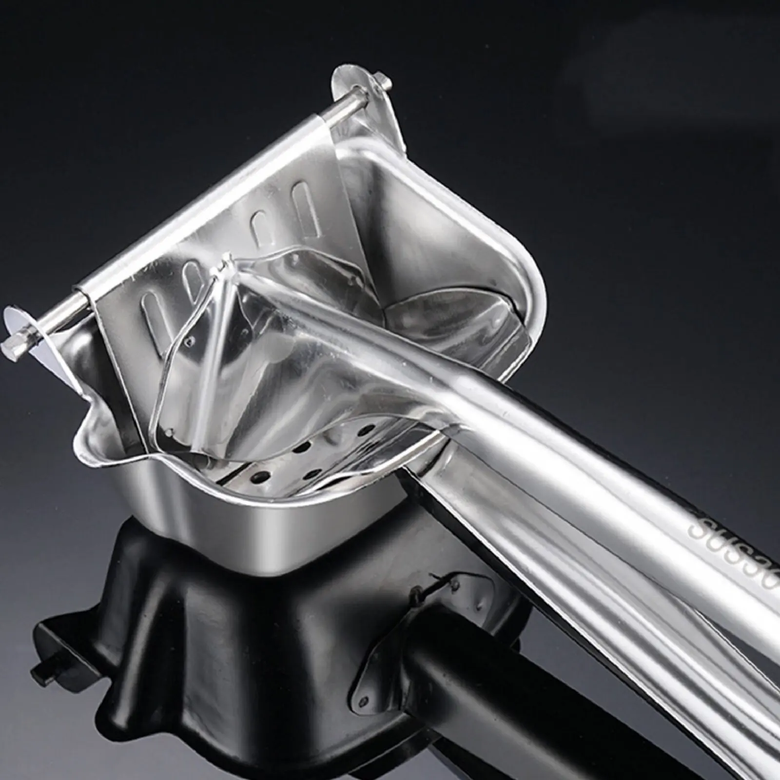 Stainless Steel Fruit Juicer Directed Flow Spout Hand Press Lemon Extract Extractor Kitchen Utensil Built-in Strainer