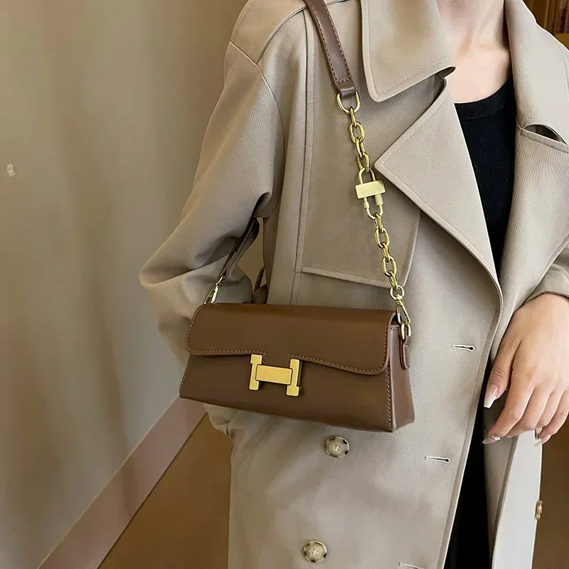 Fashion New Chain Shoulder Bag Simple Fashion Small Square Bag Unique Handbags Crossbody Bags  for Women  شنط 크로스백