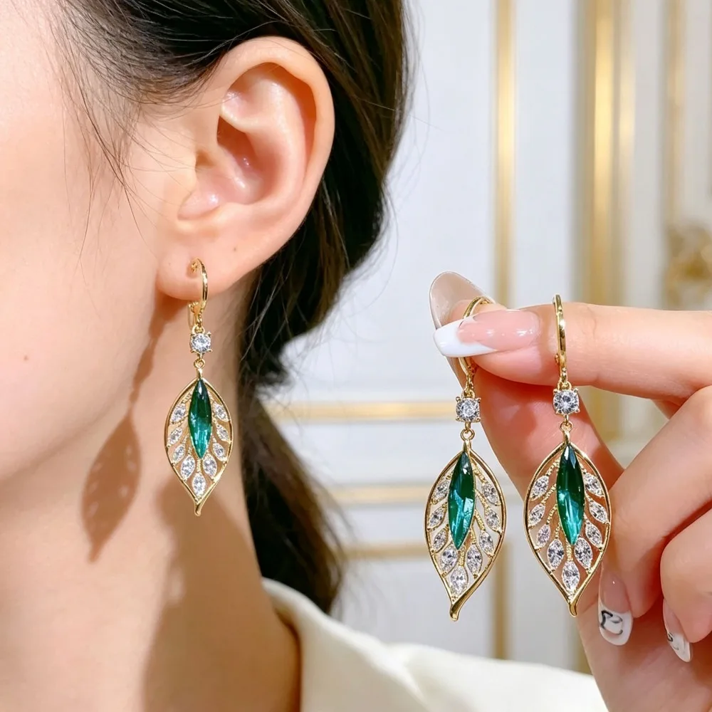 Black Crystal Leaf Tassel Drop Earrings,Micro Inlaid Cubic Zirconia Exquisite Fashion Women Earrings, Wedding Party Jewelry Gift