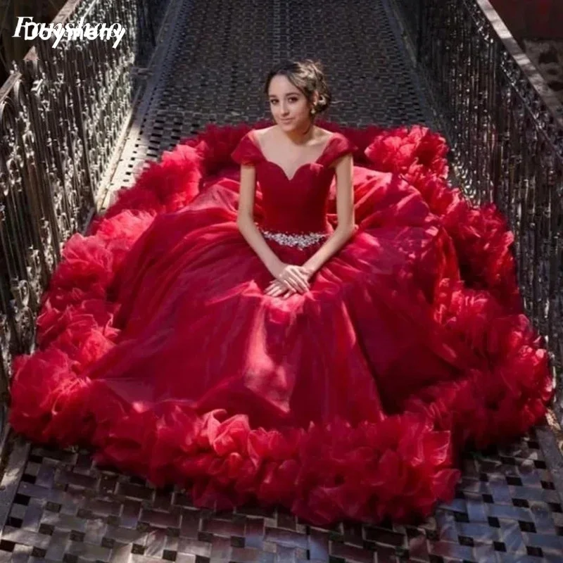 Doymeny Ruffled Quinceanera Vestidos, Contas de ombro, Sweet Sweep Tulle vestido de baile, Vestidos de baile, 16, 15 anos