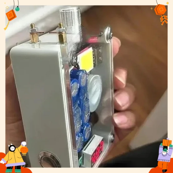 Portable hand-crank generator emergency charger mobile phone charger flashlight lighting