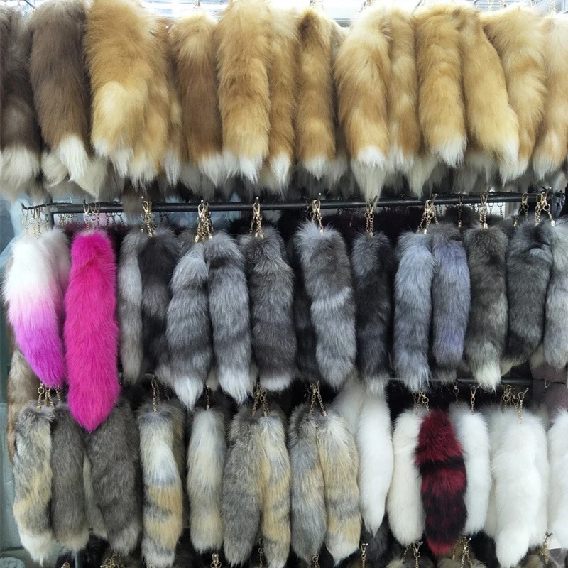 Natural Fox Fur Tail Keychain Furry Tails Key Chain Women's Bag Charms Fluffy Tail Keychain for Women Car Pendants Y2K Key Ring
