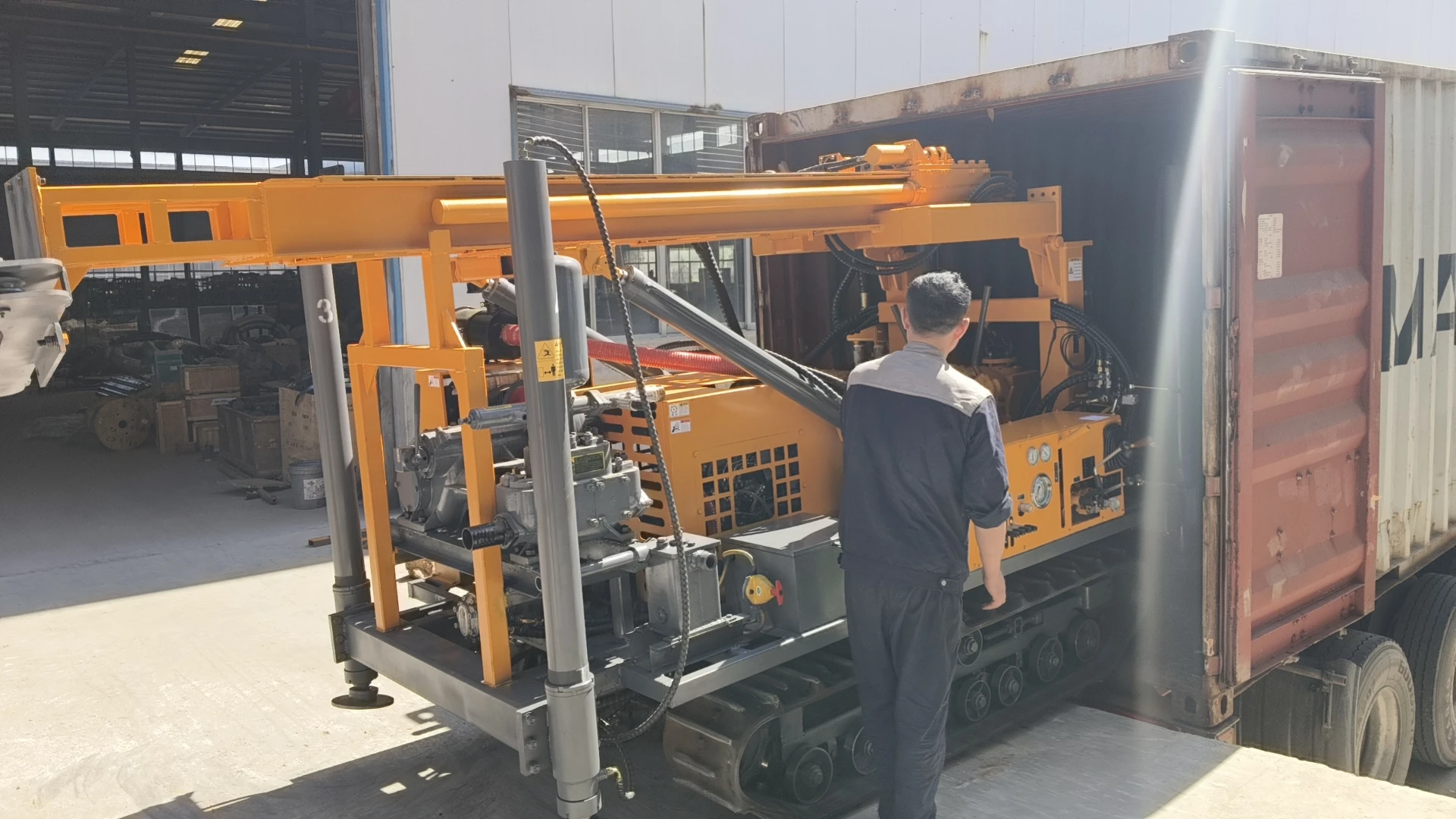 Trapano da roccia personalizzabile da 280 m per l'agricoltura e l'estrazione dell'impianto di perforazione di pozzi d'acqua cingolati JDL280