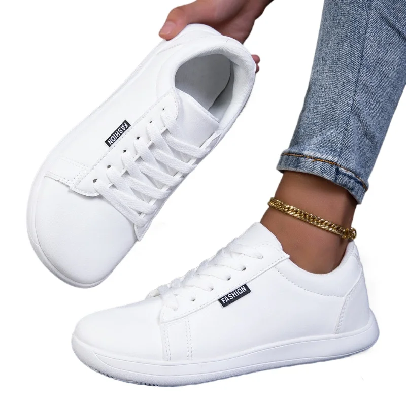 Women Retro Flat Training Sneakers Wide Toe Vintage Board Shoes Lightweight Comfort PU Leather Waterproof Fitness Sports Shoes
