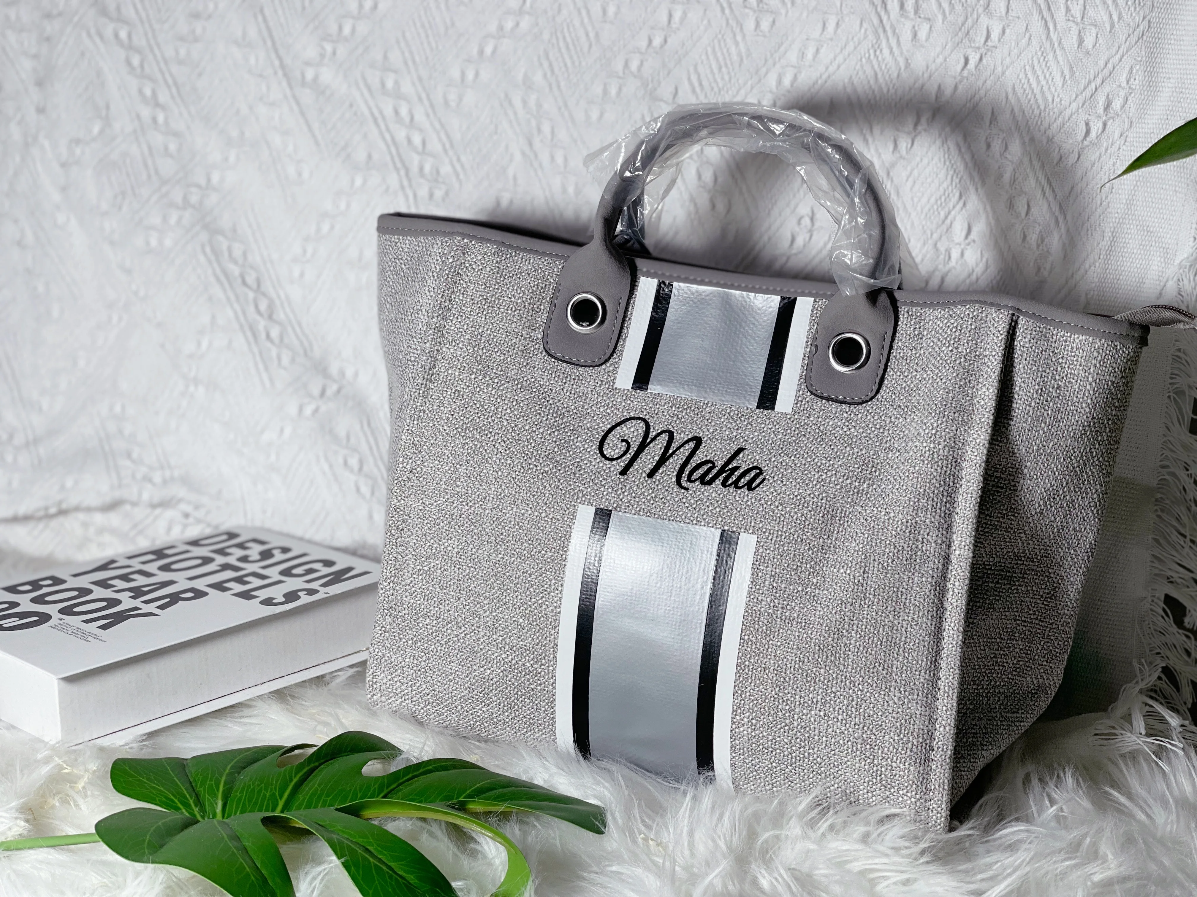 Personalized Custom Monogram Tote Bag Travel Tote Bag Striped Initials Name High-end Chain Tote Bag Shopping Shoulder Bag