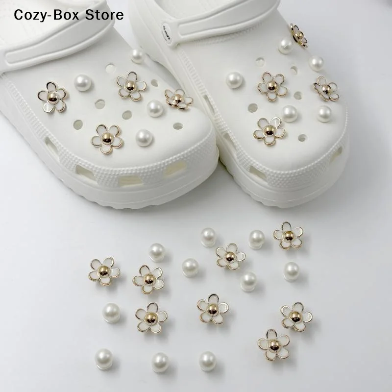 [ZY]16PCS Fashion Shoe Charms Set Accessories Hole Shoe Buckle Summer Cute Pearl Daisies 3D Shoes Decorations[ZY]