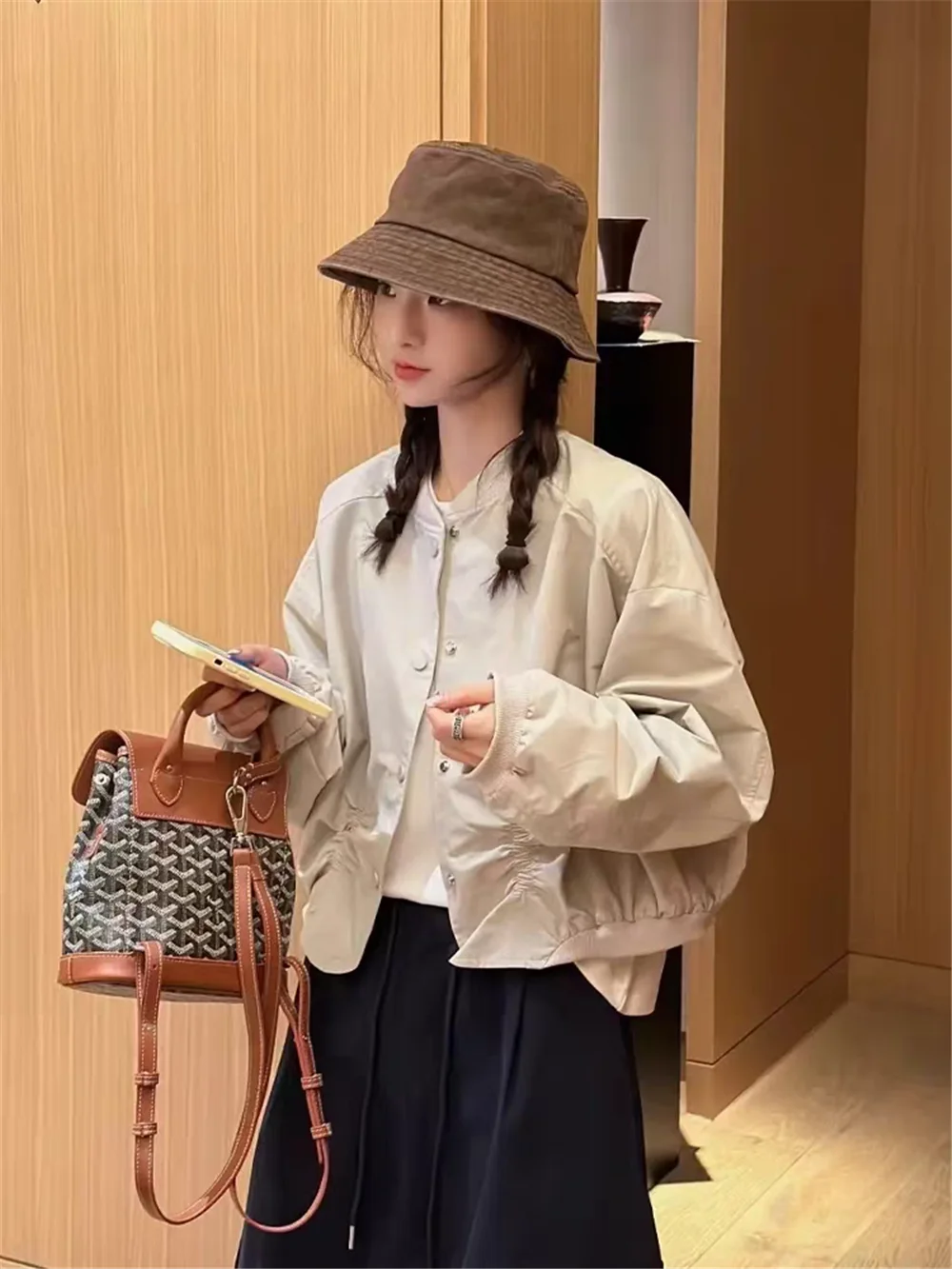 

Casual Loose Women's Baseball Jacket Short Folded Collar Spring Autumn New Style Versatile Loose Fit Casual Pleated Top