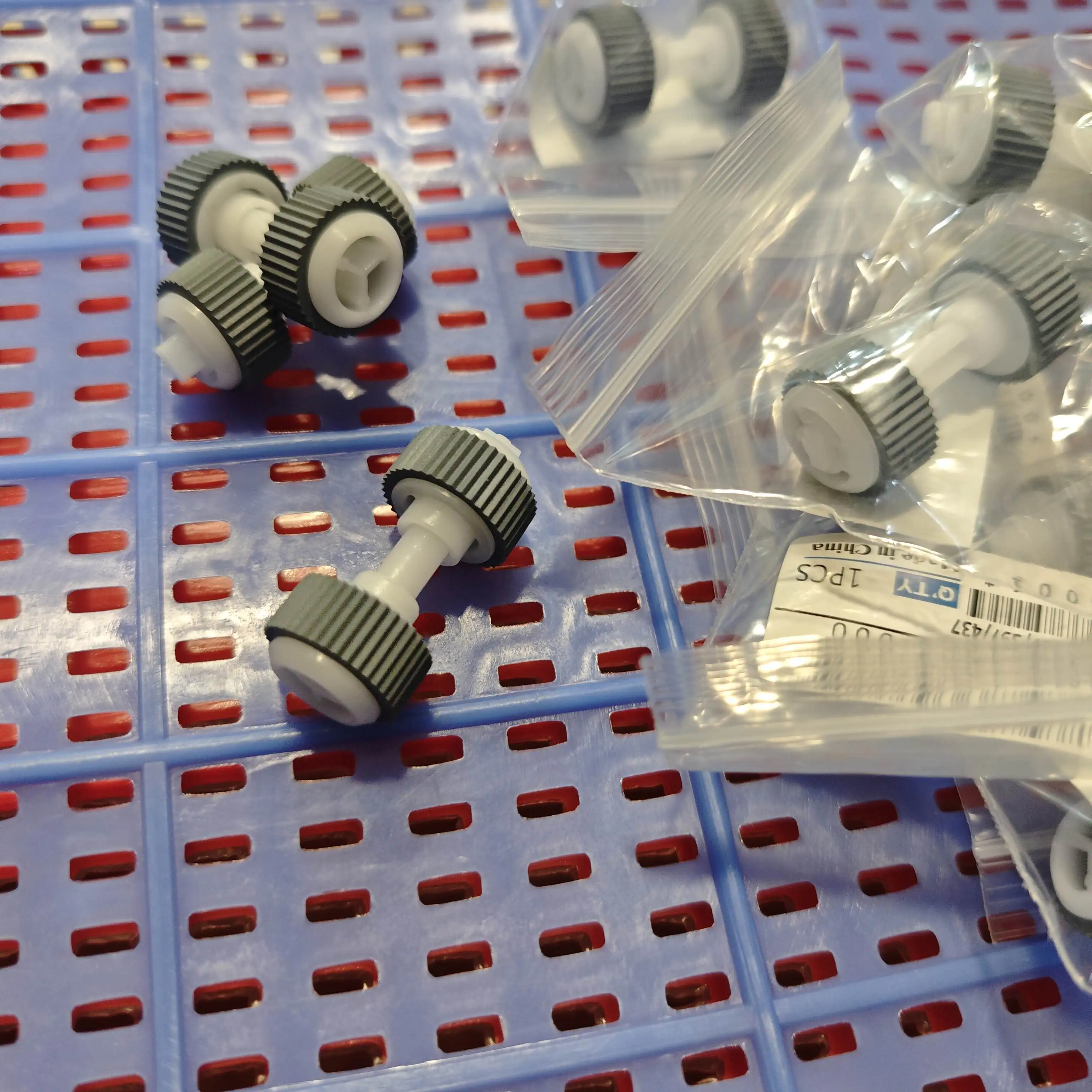 

Ролик захвата бумаги для CANON MG 2180 2580 3180 3570 3580 3680 5480 5580 5680 6180 6280 6380 6400 6530 6680 6730 6880