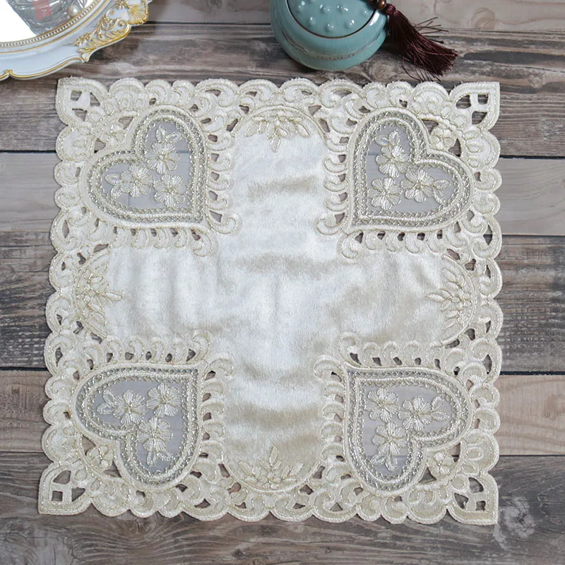 

TOP gold Christmas flower Embroidery table cloth cover wedding party dining tablecloth kitchen Table decoration and accessories