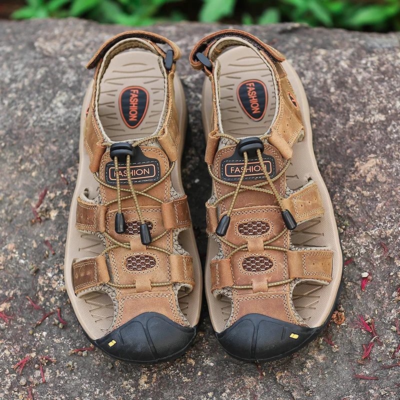 Sandal pria olahraga luar ruangan kulit ukuran besar sepatu runcing untuk pria gaya Retro sandal kasual 2024 Sandalias Treking