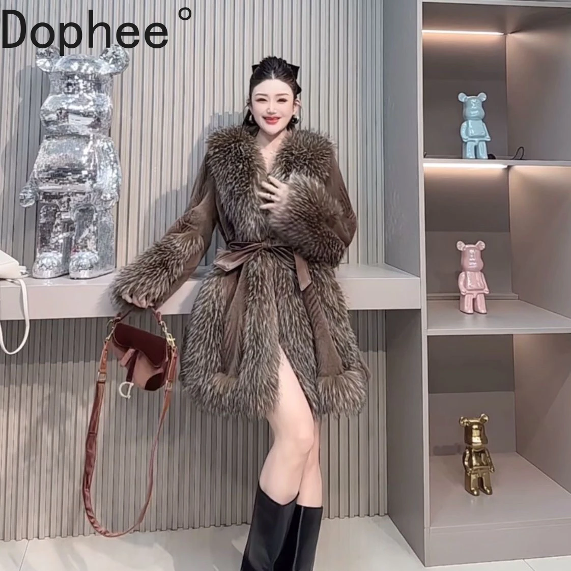 เสื้อโค้ทขนเฟอร์เทียมสำหรับฤดูใบไม้ร่วงและฤดูหนาว ทรงยาวปานกลาง แขนยาว ดีไซน์หรูหรา ตัดเย็บด้วยขนเฟอร์ แมทช์ได้กับทุกชุด ทรงหลวม