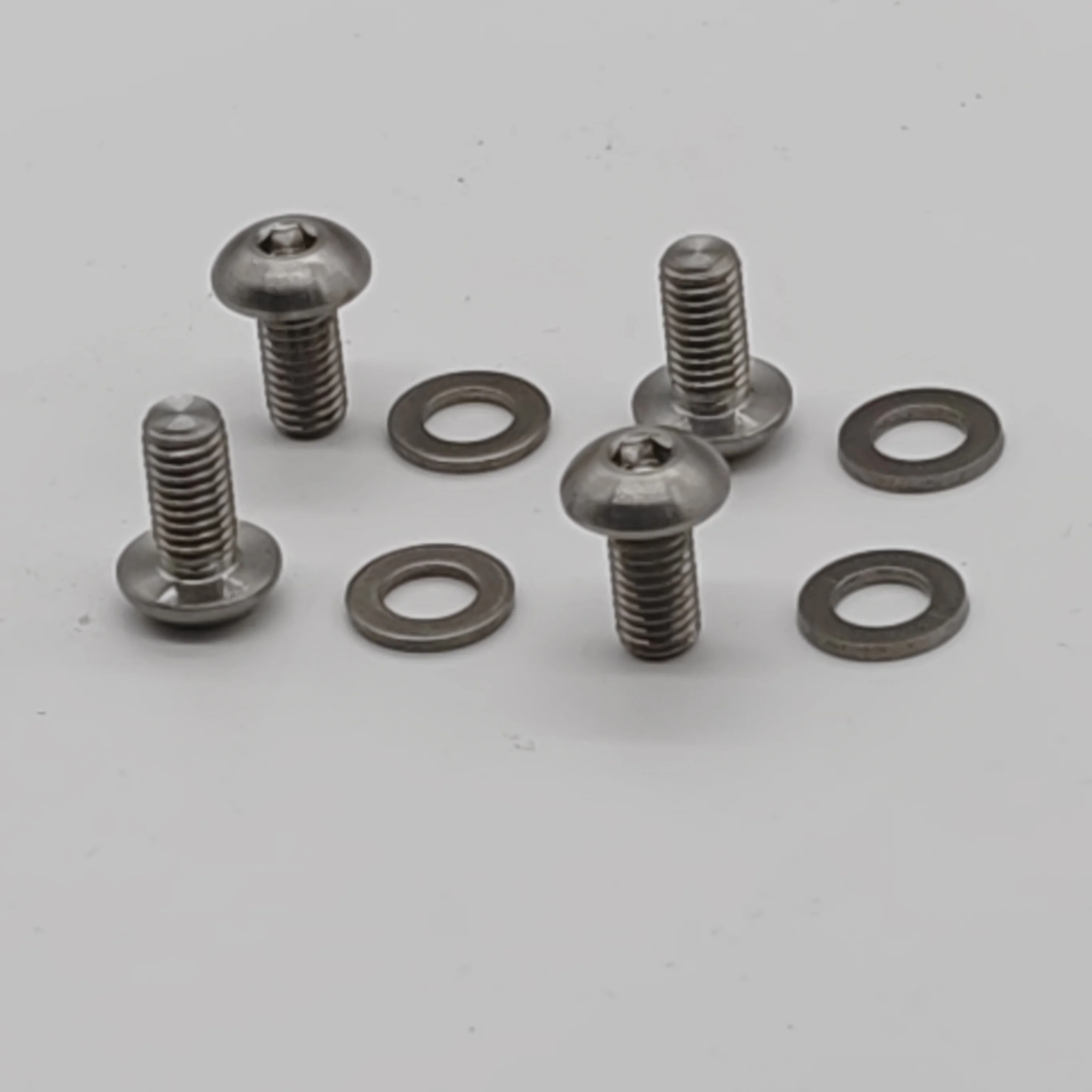 Ultra Light CNC 4x Titanium Bolts with Washers M5x12mm for Bike Bottle Cage Dic-Brake