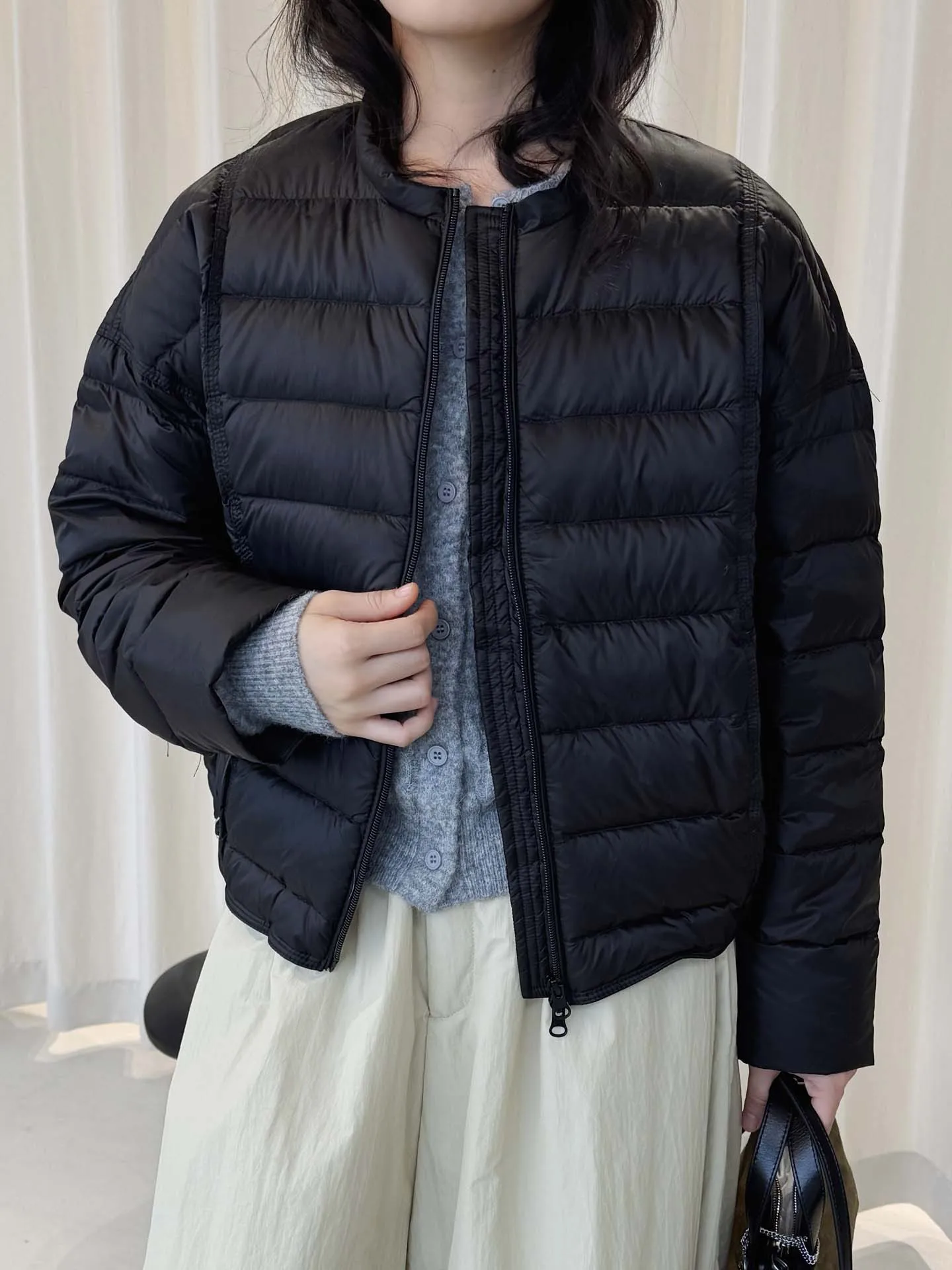 Zimowa kurtka puchowa damska w stylu koreańskim, prosta, codzienna, jednolita, biała, z puchem kaczym, krótka, ciepła.