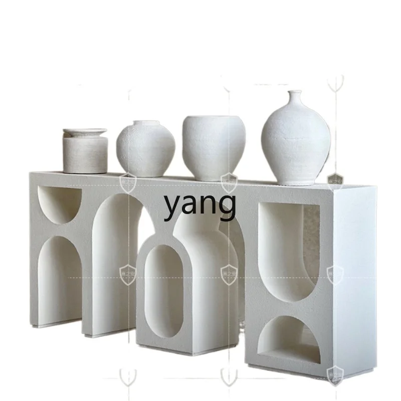 

LTT Xuanguantai cases, simple and modern end-view platform, aisle corridor against the wall